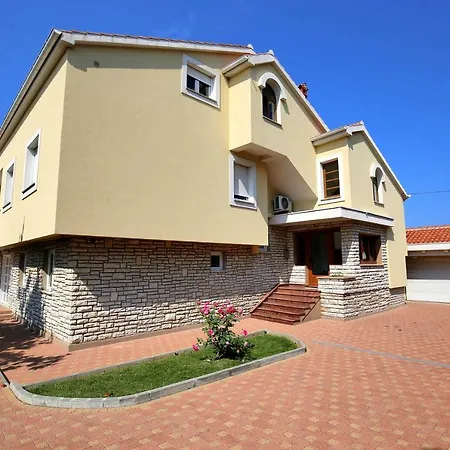 Apartment Dekorti Zadar