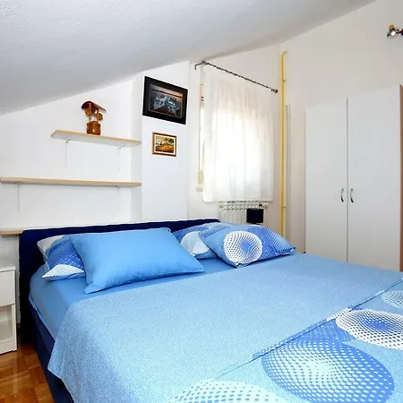 Apartment Dekorti